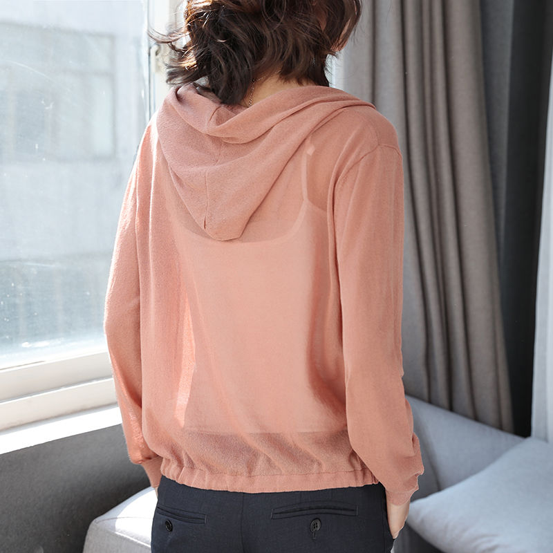 去年的旧衣服该扔了!瞧瞧这16款，7080后女人穿，贼嫩