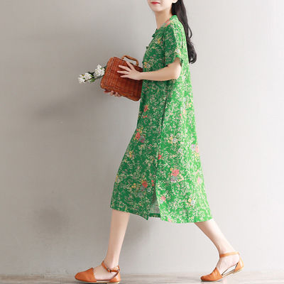 不得了!新型的“宝石蓝”连衣裙一出世就火得一塌糊涂，美极了~