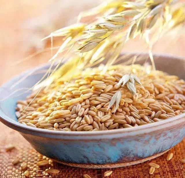 祛粉刺方法大合集!不论是黑头还是白头粉刺都让它头也不回的跑