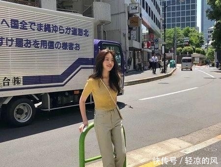 『奶奶衫』五款必穿单品,时髦洋气又显瘦