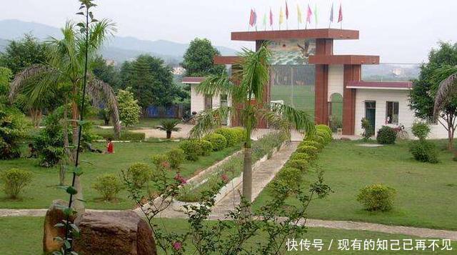 广西最富有的县, 拥有自己的机场