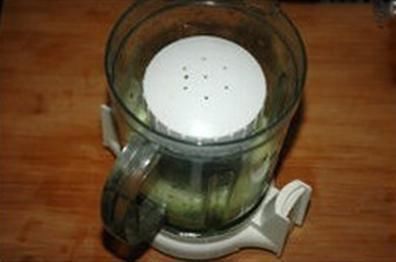 最有效“减肥法”，一天喝1小碗，一周就能掉10斤肉，减大象腿