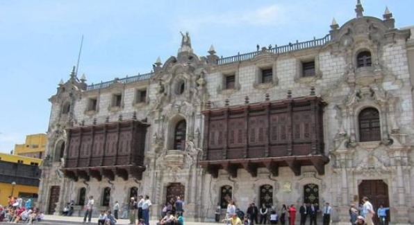 世界上唯一不下雨的城市：600年没下过雨，却养活了800万人