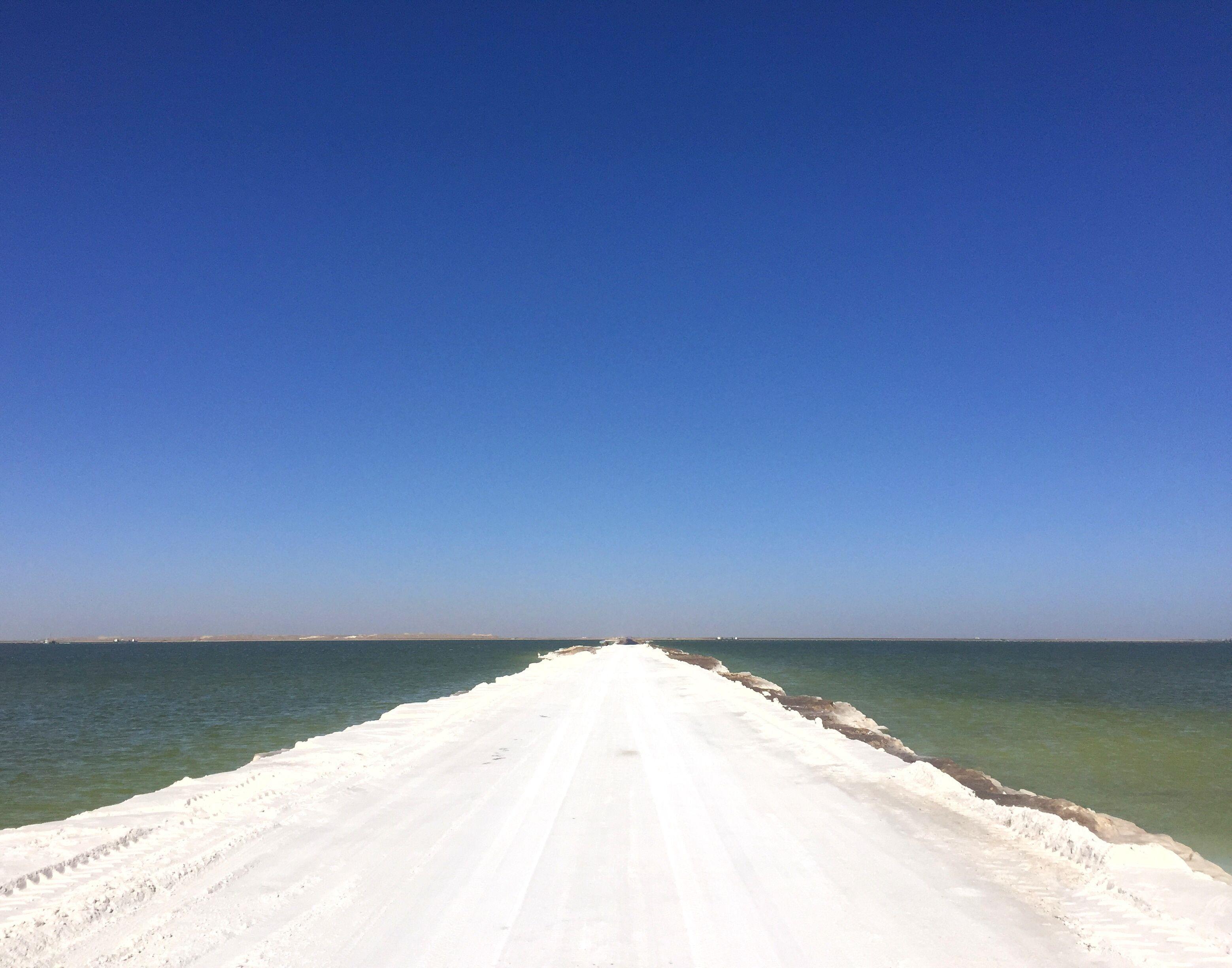 中国最独特的桥，旁边直接挖“土”建造，没有桥墩、水流