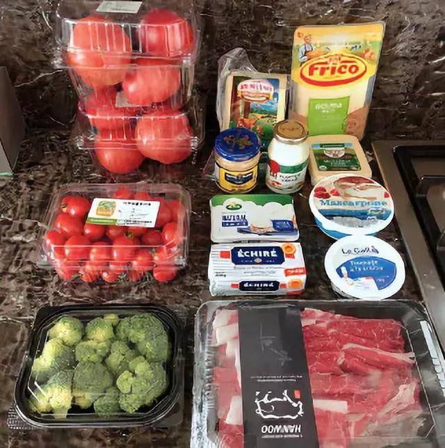 她婚姻失败不幸流产，42岁逆袭成马甲线女神，和小鲜肉谈恋爱！