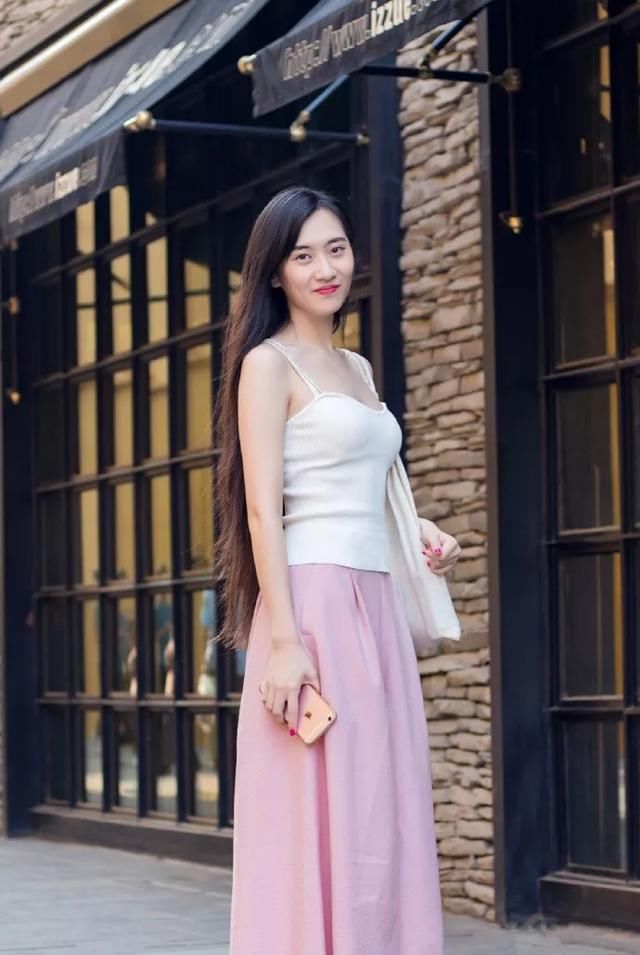  「下半身搭配」高跟鞋时尚又优雅,让职场女性显得更有韵味