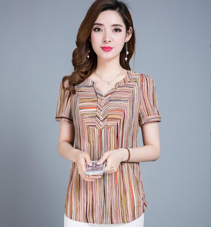 女装上衣过臀才好看，今年最流行“贵妇装”出炉啦!洋气精致