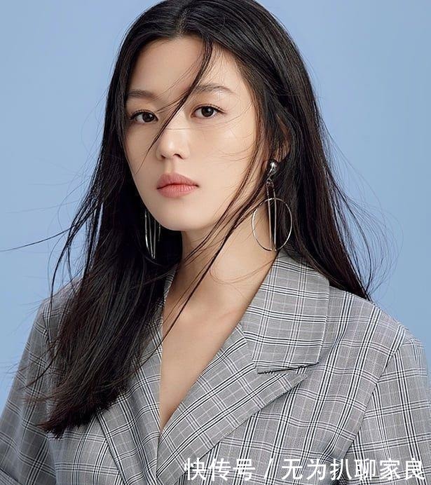 『女人』真正有气质的女人,穿衣打扮有这5个特征,美得高级有气质