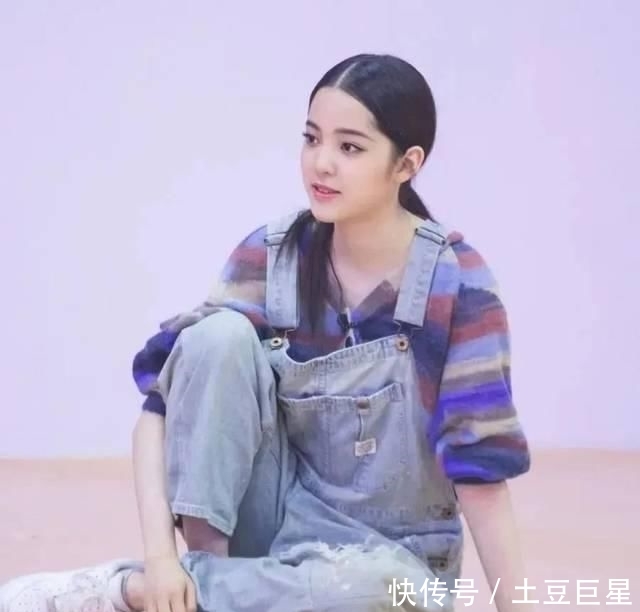 『卫衣』舍弃阔脚裤 !好见到爆的“初恋女友裤”来啦 !!