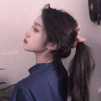 瞬间■“扎马尾”总是很难看?教你3个小技巧,瞬间成全场最靓的崽!