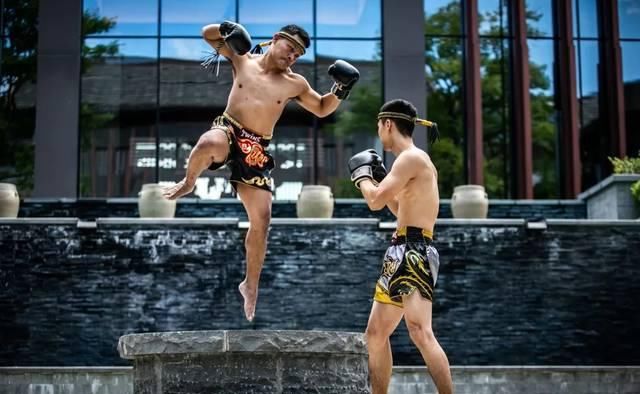 成都开往贵州的高铁图