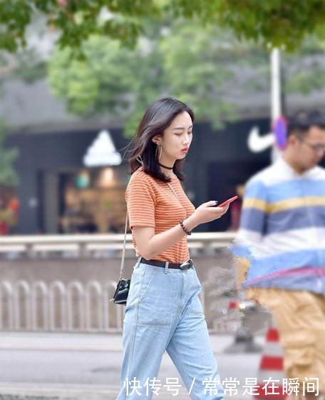 杭州街拍吊带超短裙的清凉小姐姐，美得让人窒息