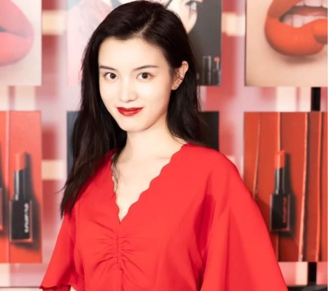 美女|“骨相美”耐看，“皮相美”靓丽，对比这五个特点，你是哪种美女