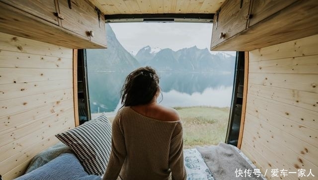 开着房车旅游舒服吗？与家用车自驾游比，房车旅行有哪些优势？