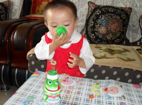  营养@宝宝入睡前，4样食物不要碰，容易伤脾、不长个，很多家长还在喂