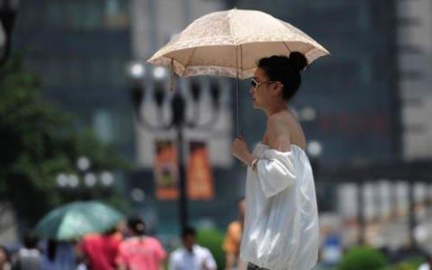 【脸上】为什么屁股比脸上的皮肤要好，不长斑，不起皱纹