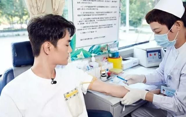 鹿晗维权成功？书粉不满朱一龙？赵丽颖用词不当？王凯献血惹争议