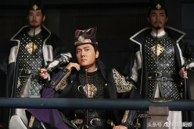 明星炒作套路越来越高明，吃瓜群众全部被蒙鼓里，赵丽颖无辜躺枪