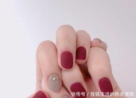  精致@不一样的性格，适合不一样款式的美甲，个个都精致