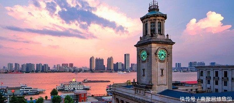 成都和武汉, 未来发展你最看好哪个 不同维度分析, 附城市GDP图