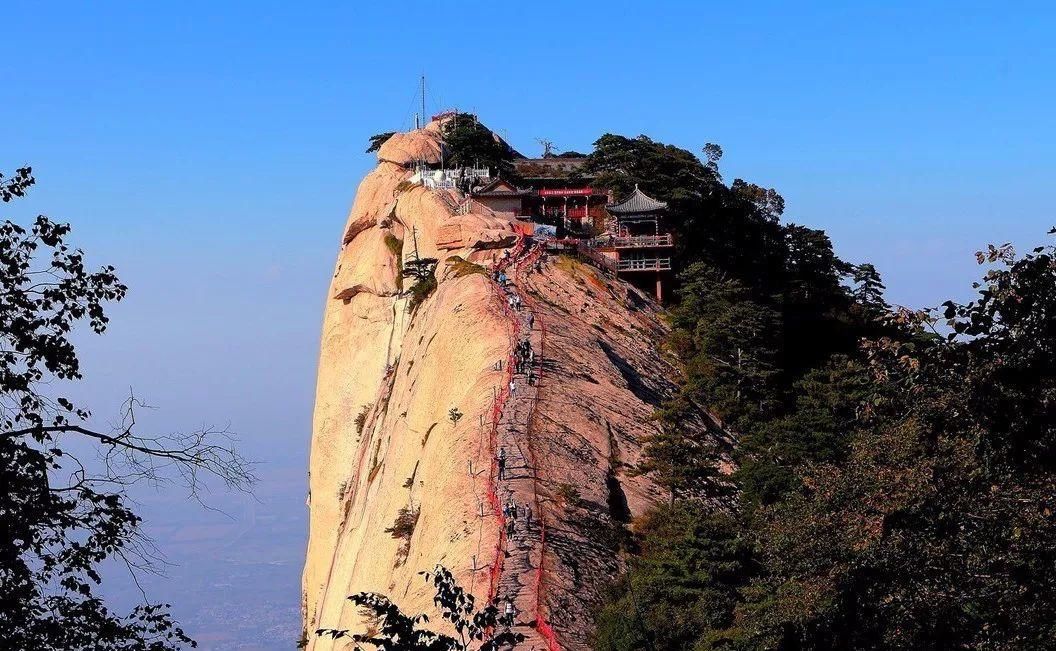 中国最美六大名山：没有武当山，庐山落选！你知道是哪几座吗？