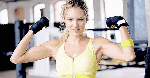 [记得]记得《赌神》中的骰子女神吗？现实中的身材也太迷人了！