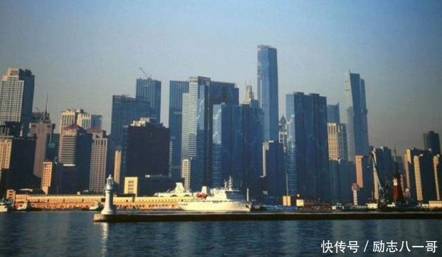 北方双子星沿海城市大连青岛相比较，大连城建气势压过青岛