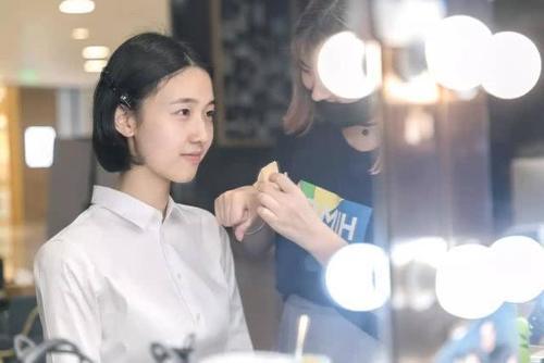 这几个生肖的女人，只要出门就必须化妆！