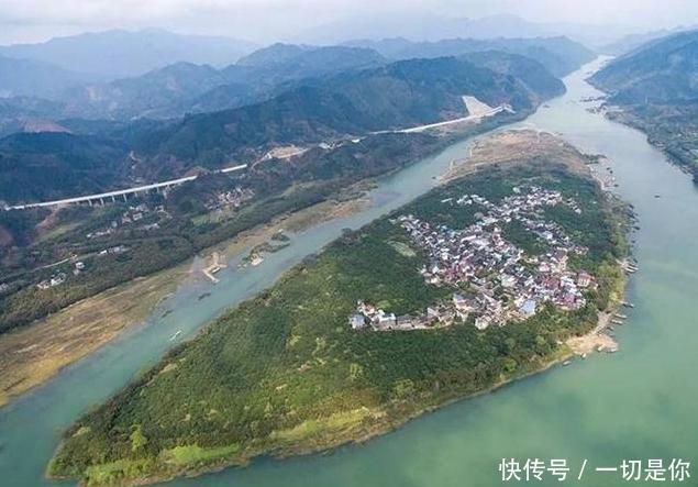 广西这座古镇只能坐船出入,居民淳朴热情,不收门票也没有商业化