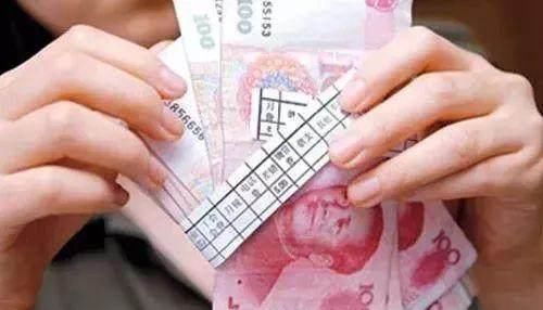  【不算】月收入拿一万元到底算不算多？