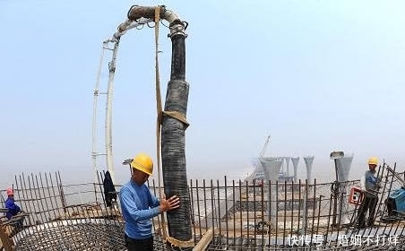 海水那么深，大桥的桥墩竟是这样“埋”进去的，多年疑惑终于解开