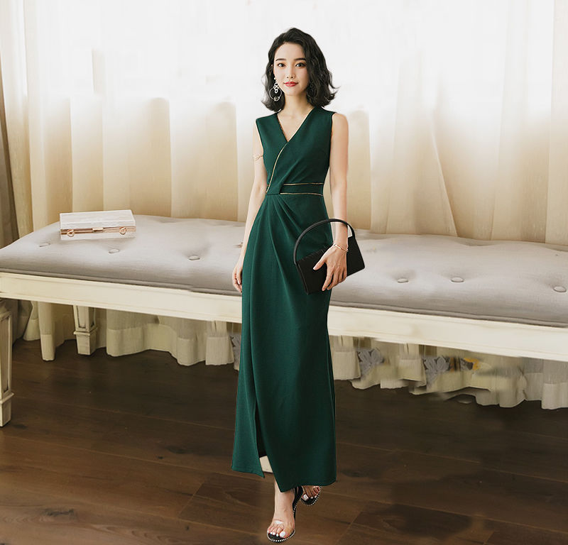 一步裙早就过时了，今秋流行这样穿，让你称霸办公室