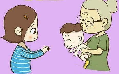 家中老人带孩子,你放心么?如果老人这样做,是你的福气