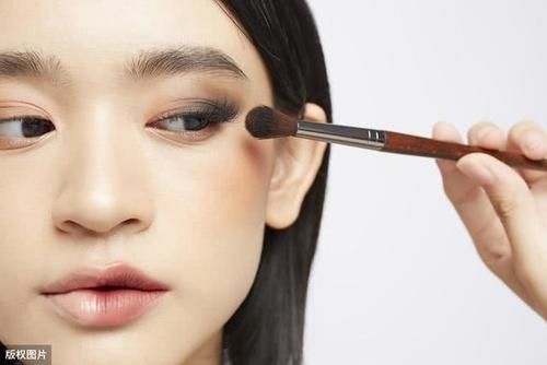  『时间』百校颜：女孩子化妆需要什么？原来“工序”这么多，怪不得女朋友老迟到！