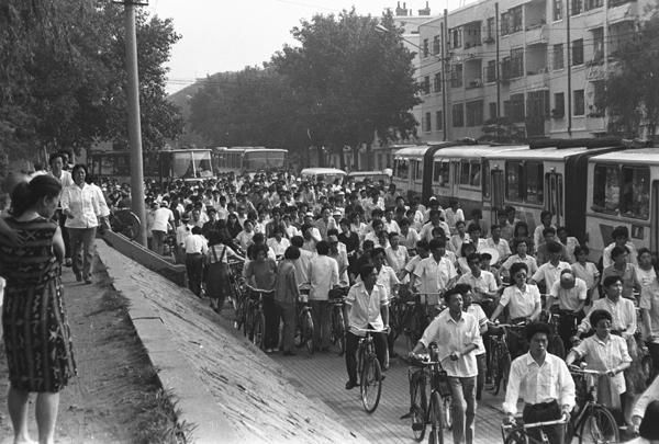 这些老照片上的自行车，小编真没见过