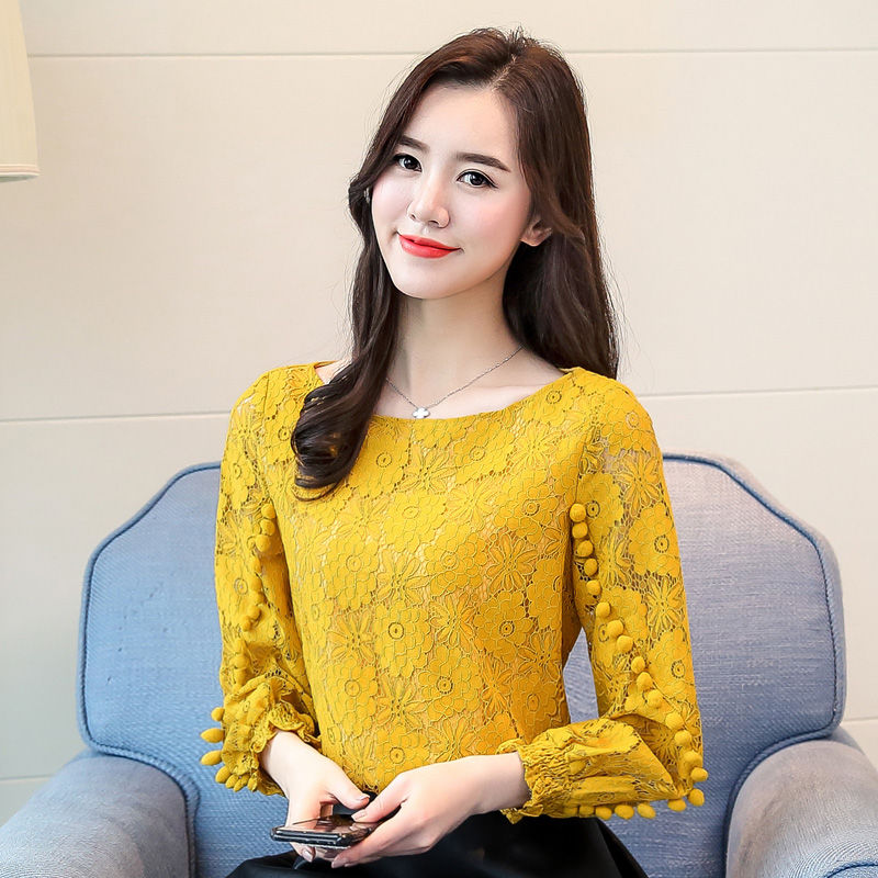 女人不一定漂亮，但一定要洋气!瞧瞧这开衫装，款款洋气忒减龄