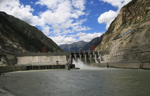 西藏最重要的水电站工程，耗资近百亿，作用不亚于三峡工程