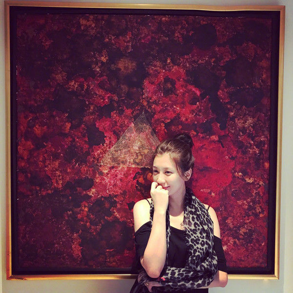 42岁贾静雯颜值有Bug了？原来这个地方有道纹真的会显老