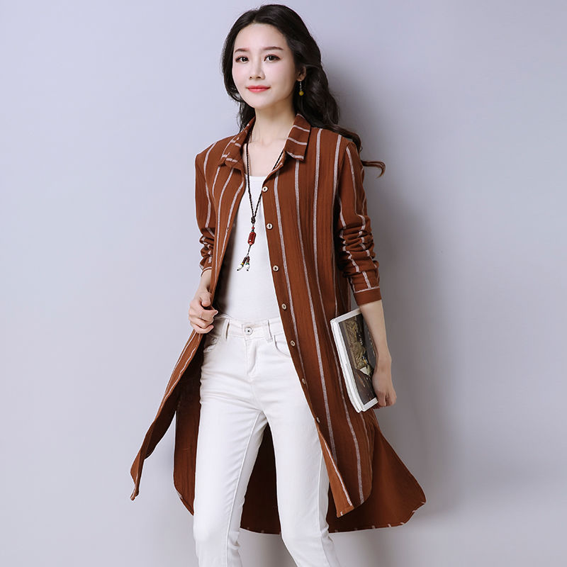 女神不一定要长得多好看,穿这些衬衫,真的美翻整个秋季