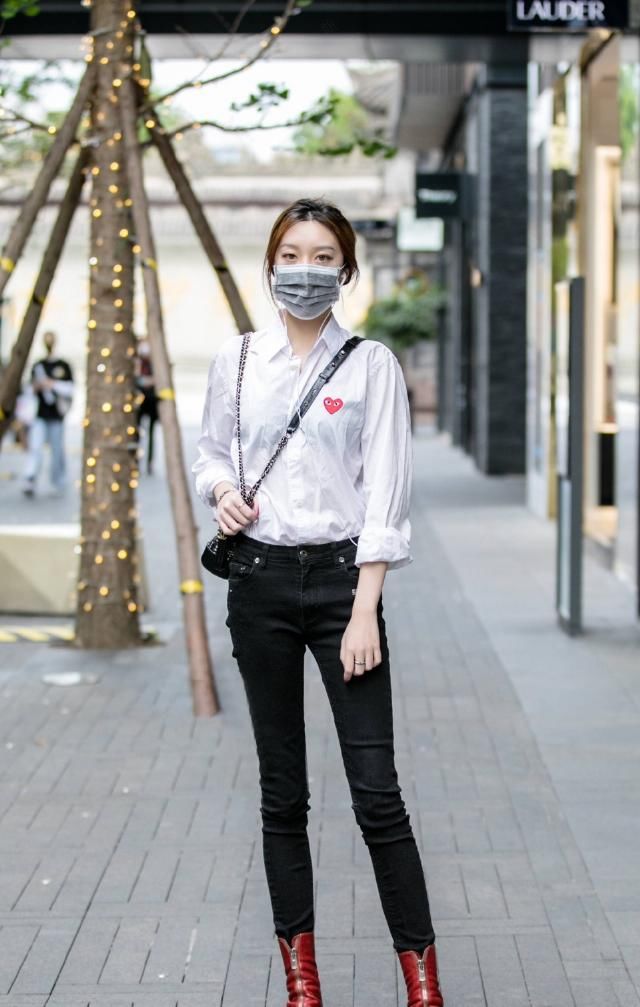  【偶尔】街拍：我好像从没重要过，你只是偶尔需要我