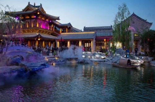 一座适合穷游的城市，一碗面才6块钱，主要是很多景点是免费开放