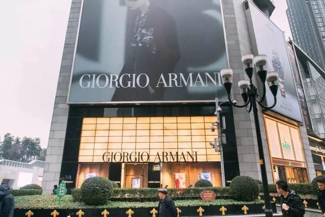 解放碑，凭啥子代表重庆？