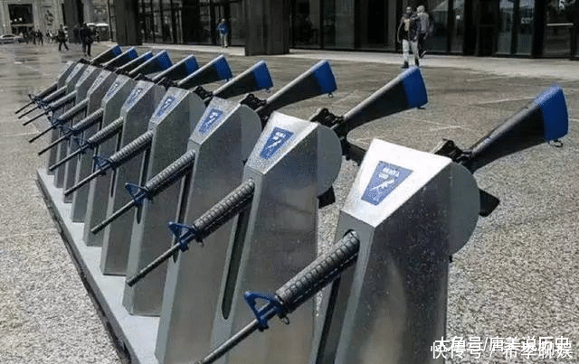 『国家』美国街头现共享M16步枪,民主国家开放至此
