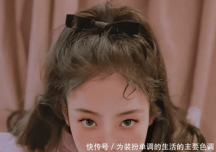 水晶发夹:小仙女必买发饰,给春夏穿搭再锦上添花,可别再错过啦!