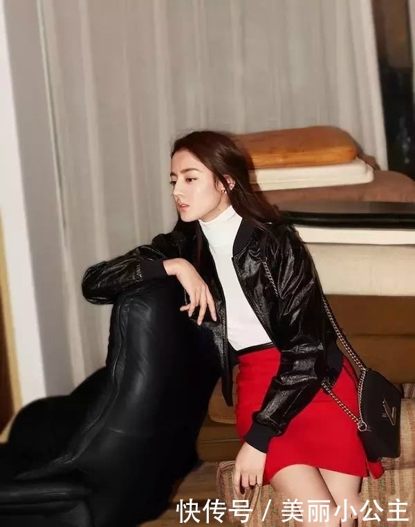 迪丽热巴腿也太细了！这么小的短裤也穿不满，该谁看了都羡慕！