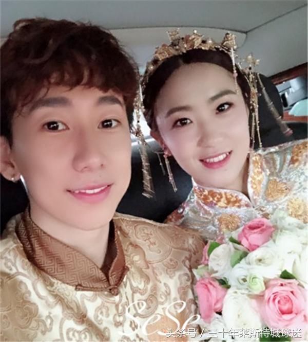 恭喜!中国22岁世界冠军娶30岁美女师姐 为她穿
