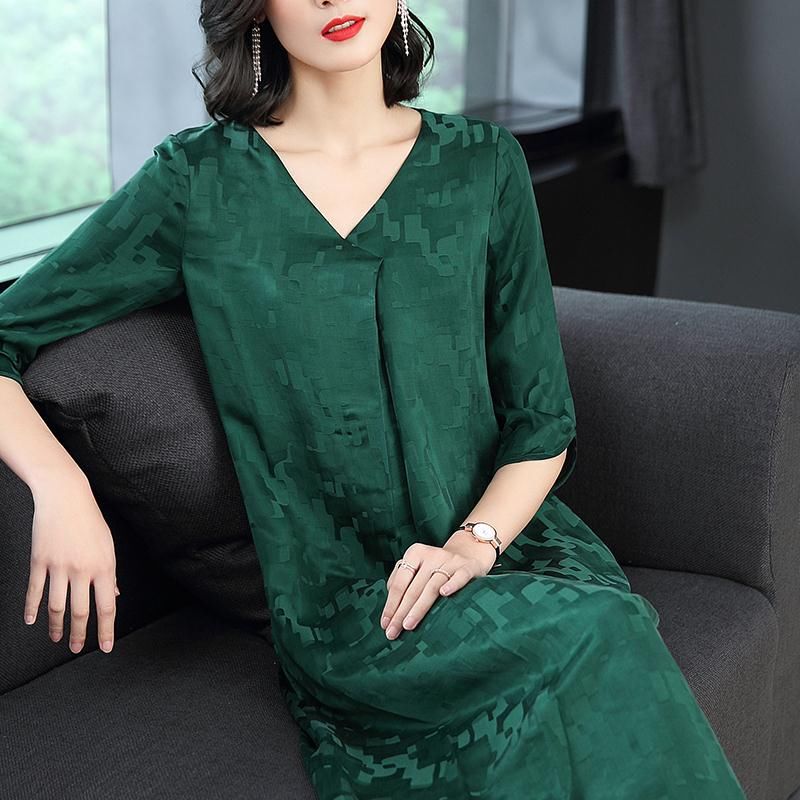 天，新出三千多杭州“丝绸裙”现价一折!媳妇好不容易抢8件