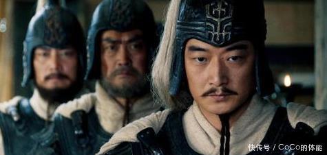 『战时』夷陵之战时,陆逊追杀刘备,为何看到一白袍老将转身就跑