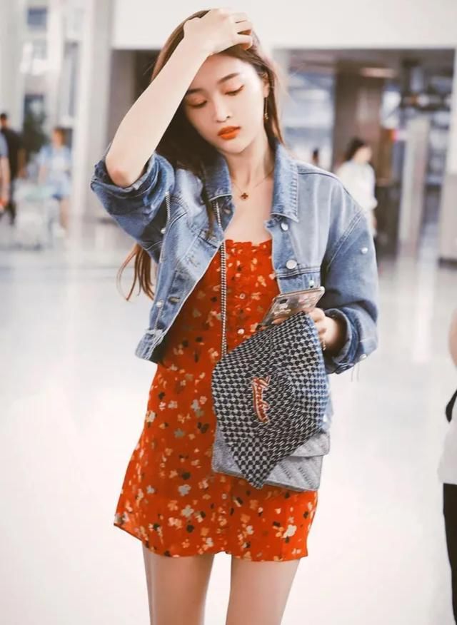 「时尚单品」今年火了这2种单品,可它们的穿法你知道吗?教程这不是来了吗