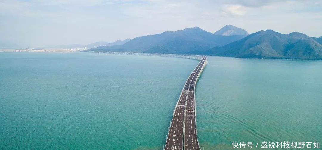 横跨中国南北的高铁，长度是港珠澳大桥的42倍，将让上亿人受益